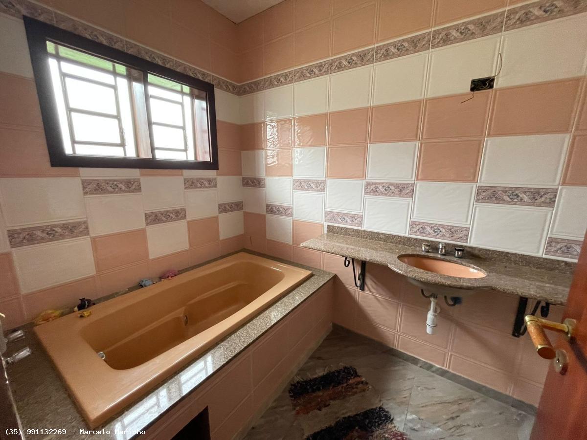 Casa à venda com 7 quartos, 857m² - Foto 16
