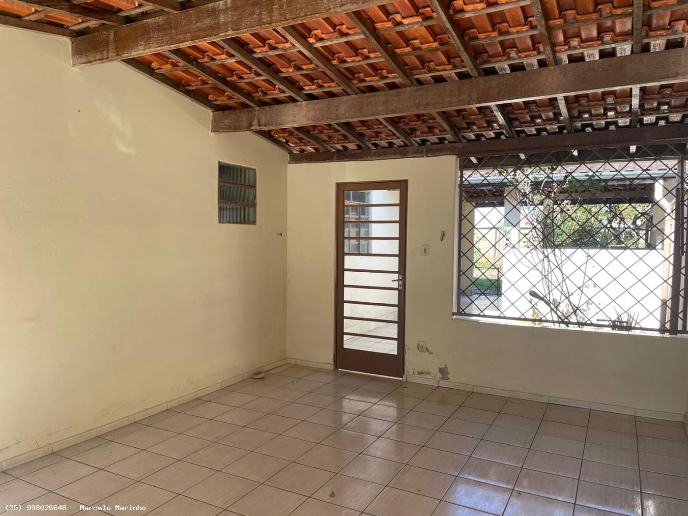 Casa à venda com 3 quartos - Foto 2